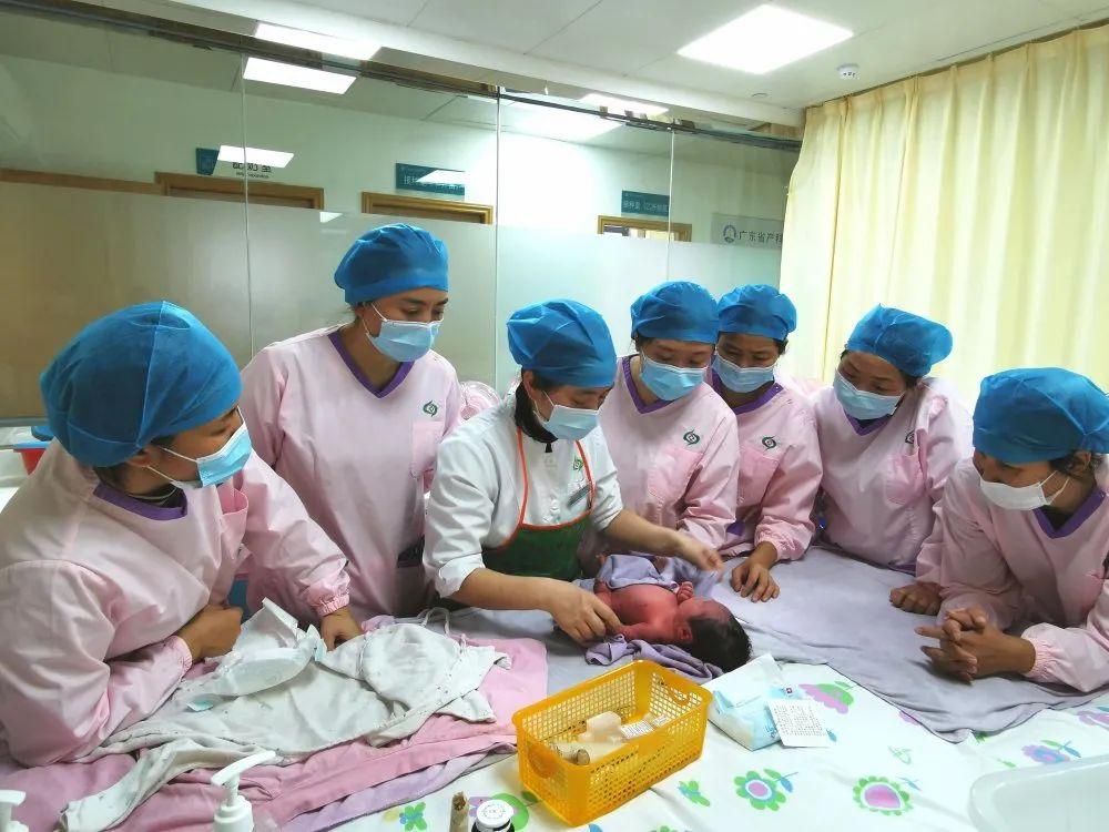甘南妇婴监护型护送